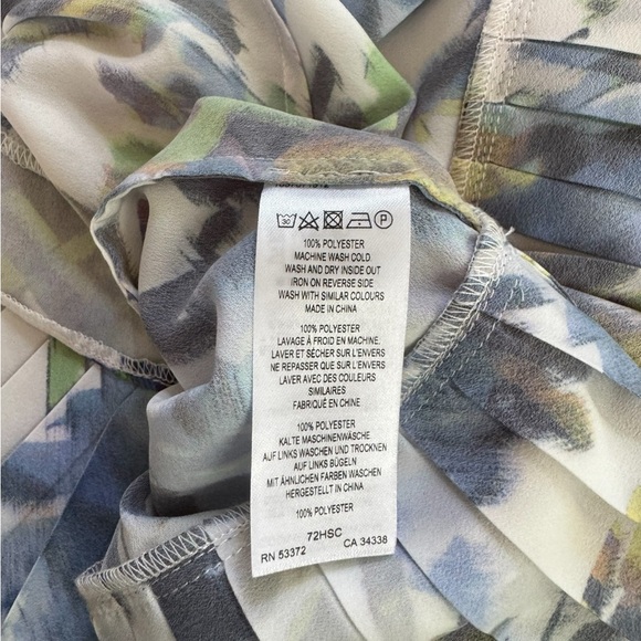 Like New French Connection Blouse - Picture 6 of 8